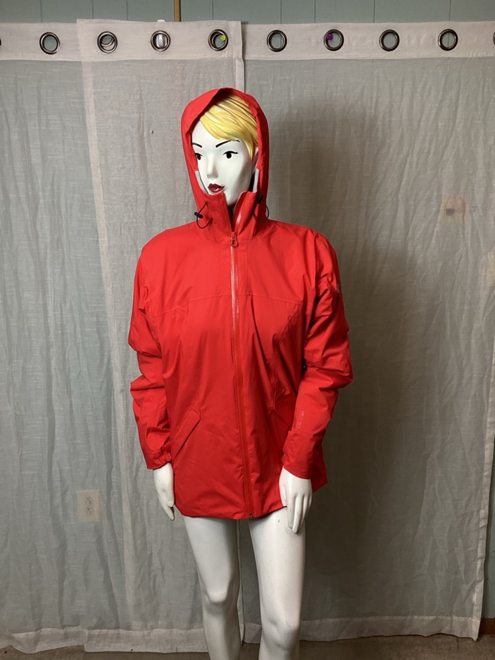 Helly Hanson Women's lightweight Rain Jacket; Size: XL